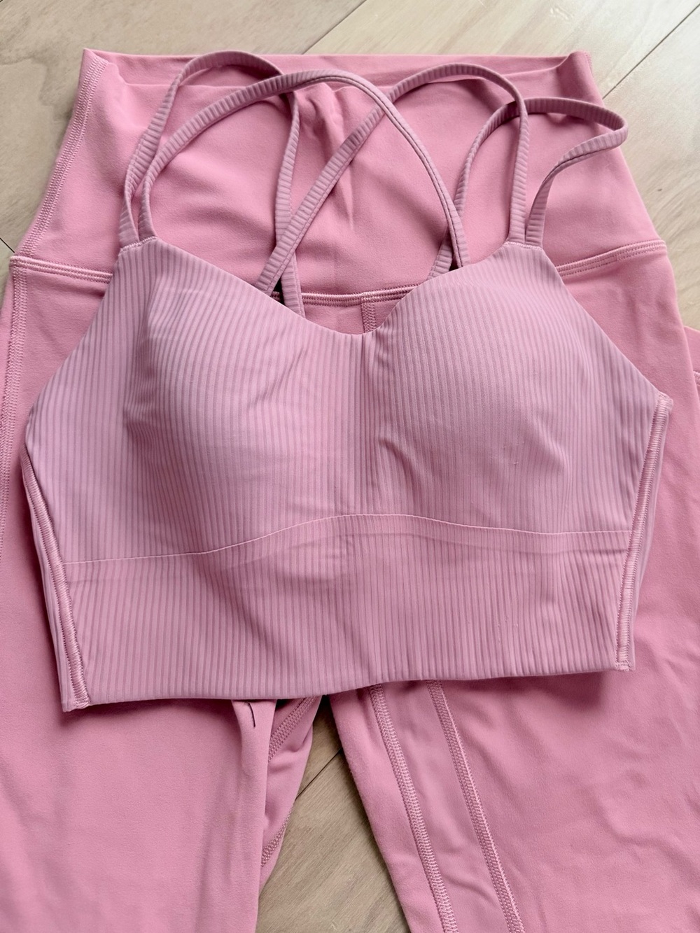 lululemon Align leggings & Like A Cloud sports bra in Dusty Pink, size 4 - Picture 2 of 7